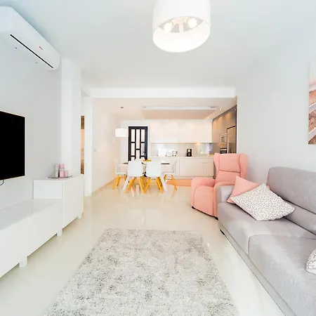 Luxurious 2 Bedroom Apartment Near The Beach Torre de la Horadada Room photo