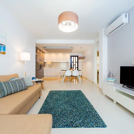 Luxurious 2 Bedroom Apartment Near The Beach Torre de la Horadada Room photo
