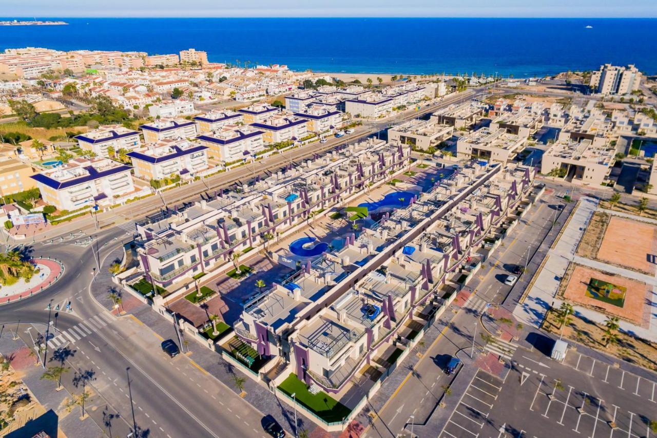 Apartament Luxurious 2 Bedroom Near The