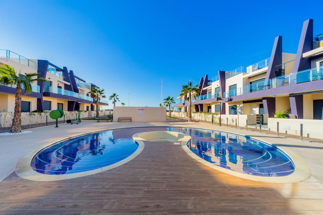 Apartament Luxurious 2 Bedroom Near The Torre de la Horadada